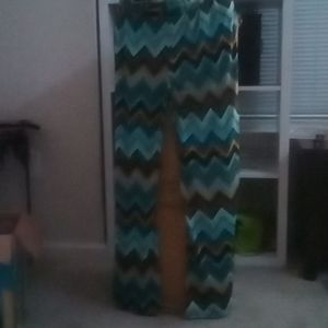 I do not know what the brand is and I do not know the style tags